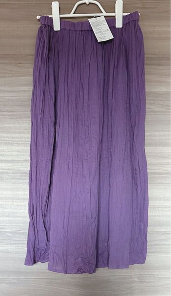 【新品、タグ付き】ロングスカート