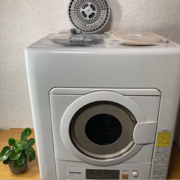 Panasonic NH-D603 電気式衣類乾燥機 2022年製