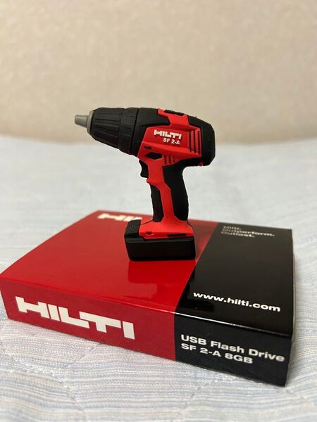 HILTI USB フラッシュドライブ メモリ 8GB 未使用新品 レア ノベルティ SF 2-A 充電ドライバー インパクト