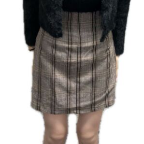 リップサービス ミニスカート