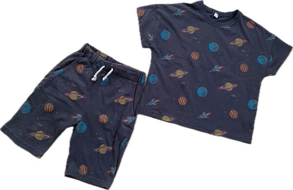 キッズ 子供服 宇宙 惑星 柄 半袖 Tシャツ ハーフパンツ ズボン 半ズボン 上下セット セットアップ 子ども服 お着替え