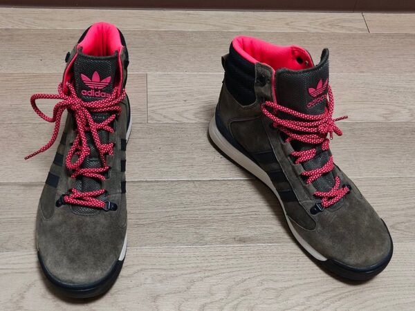 【送料無料】新品未使用 アディダス Adidas 本革 スニーカー 27cm〜27.5cm