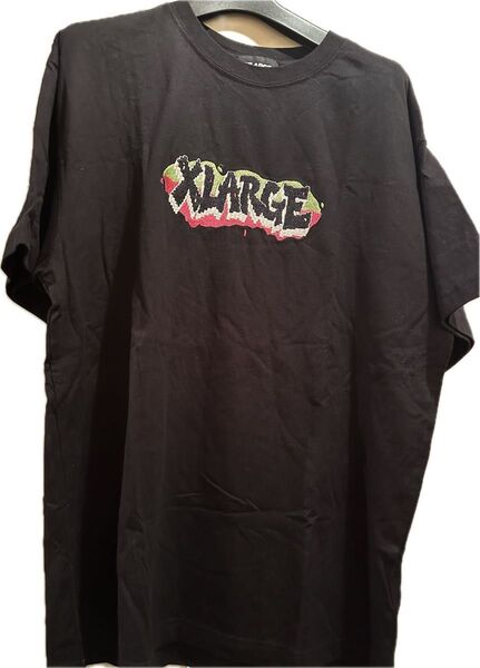 XLARGE 黒Tシャツ 刺繍 ロゴ