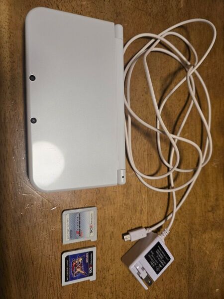 NEW ニンテンドー3DS LL 充電器 ソフト2つ付き 箱 説明書無し