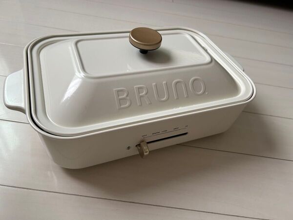 美品 BRUNO コンパクトホットプレート ホワイト 平面 たこ焼き プレート セット BOE021-WH