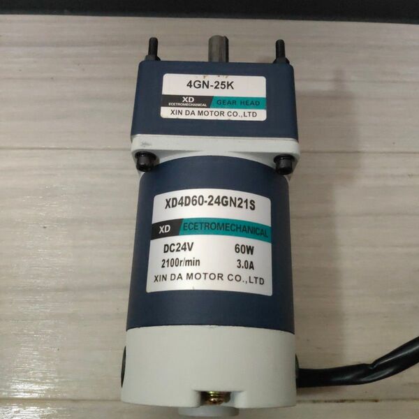 未使用 DC24V 60W DCギアモーター 10mmシャフト 送料無料