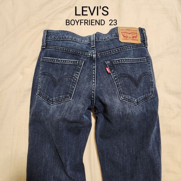 LEVI'S リーバイス BOYFRIENDデニムパンツ レディース 縦落ち 23