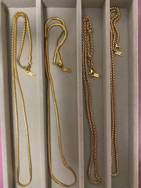 ゴールドネックレスk18刻印入り4本セット男女兼用