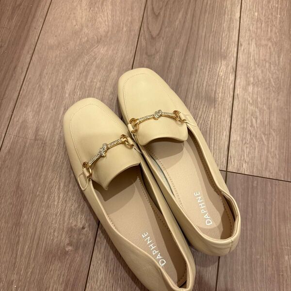 パンプス ローファー 跳べる スクエアトゥ 3.0cmヒール歩きやすい
