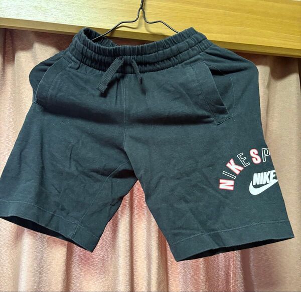NIKE ハーフパンツ XS(120-130) 黒 ブラック スポーツウェア キッズ