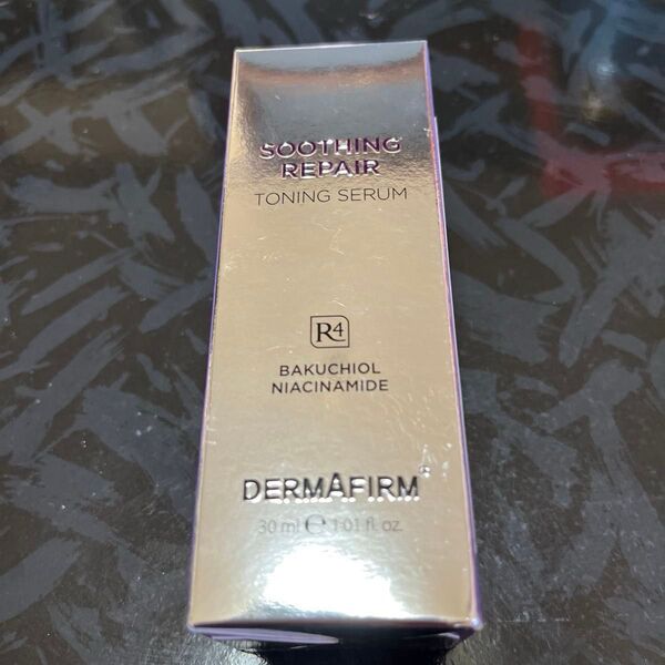 ダーマファーム R4 トーニングセラム 30ml 未開封