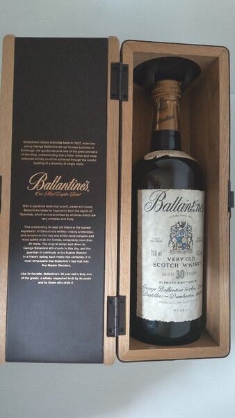 未開封 木箱付 バランタイン30年 Ballantine's ウイスキー SUNTORY
