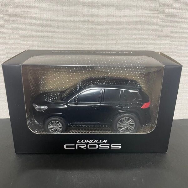 新品未開封 トヨタ カローラクロス ミニカー プルバックカー