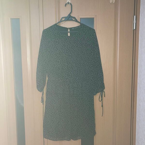 ZARA ドット柄ワンピース 七分袖 Mサイズ
