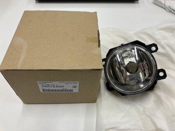 GK7 2016年製インプレッサG4 右側フォグランプ用レンズ フォグランプ