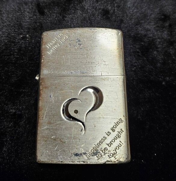 ZIPPO ジッポ ★レア!★2002年 dc刻印有り ハート オイルライター 火花確認済み