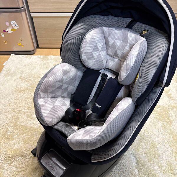コンビ クルムーブスマート ISOFIX エッグショック CG-UIG
