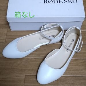 RODE SKO アンクルストラップフラットシューズ ホワイト 箱なし