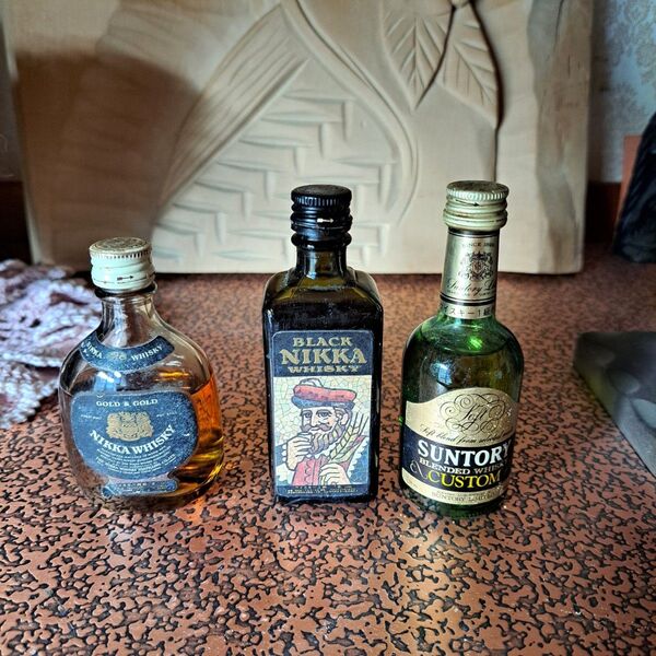 ウイスキーミニボトル古酒3本◆ニッカNIKKAゴールド&ゴールド、ブラックニッカ スペシャル、サントリー SUNTORYカスタム