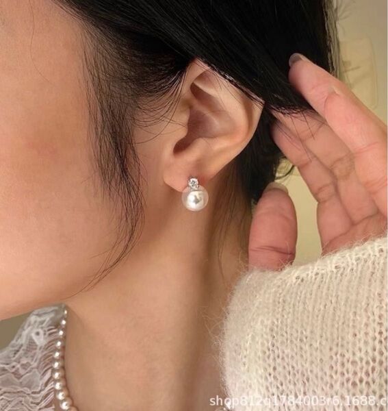 スーツ パール ピアス 女性 セレモニー パーティー 結婚式 華やか 冠婚葬祭