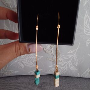 ファッションジュエリー ロングピアス ターコイズブルー