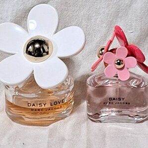 MARC JACOBS マークジェイコブス オーデトワレ デイジーラブ ブラッシュエディション 2点