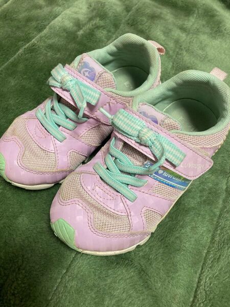スニーカー ラブラッシュ17.5