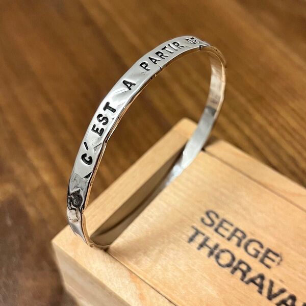 SERGE THORAVAL 私が世に シルバーバングル ブレスレット