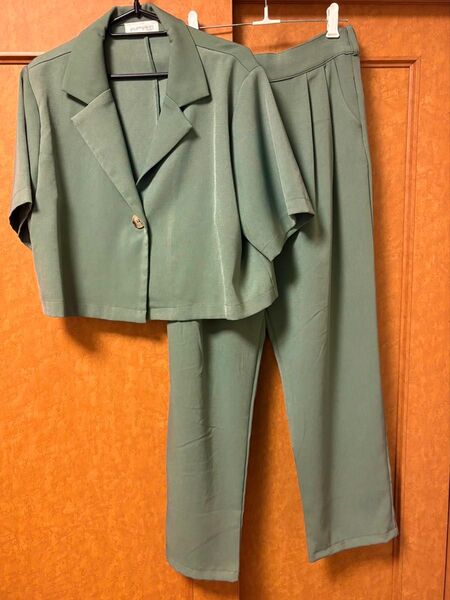 【セットアップ】ジャケット パンツ オリーブ カーキ くすみ グリーン