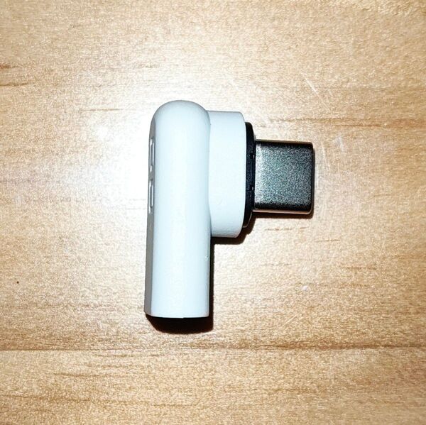 CIO マグネット変換アダプタ USB-C(メス) to USB-C(オス) L字 100W USB2.0 ホワイト 訳有