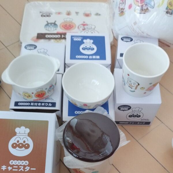 9点 アンパンマン ボウル トレイ お茶碗 食器 アンパンマンクラブフリーカップ 耳つきボウル キャニスター ザル