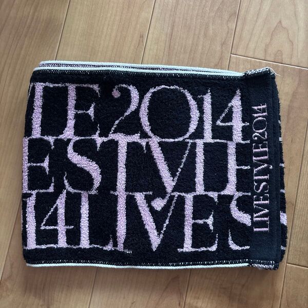 安室奈美恵、LIVESTYLE2014ライブグッズ、マフラータオル