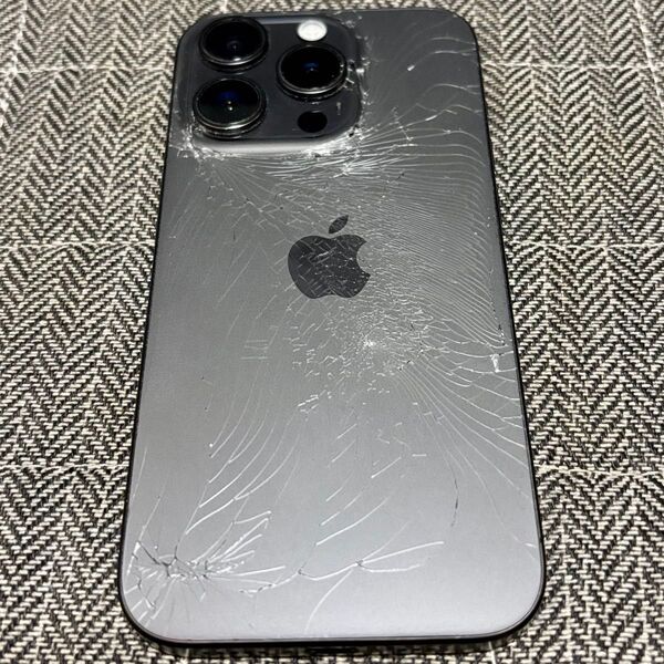 iPhone 15 Pro 128GB ブラックチタニウム