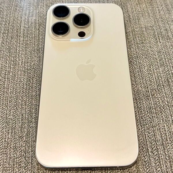 iPhone 15 Pro 128GB ホワイトチタニウム