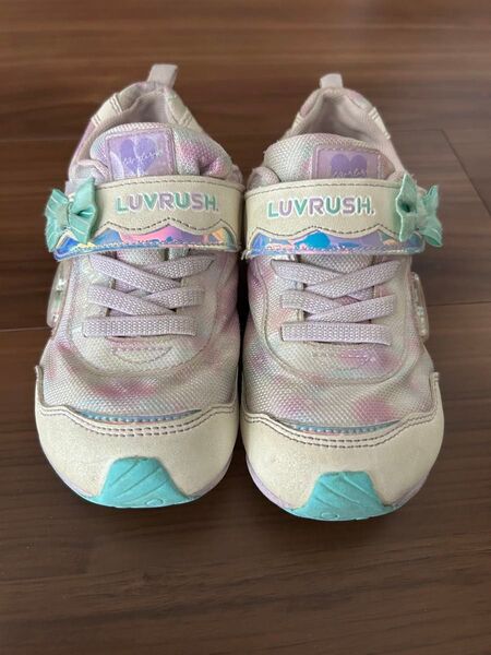 LOVRUSH スニーカー 17センチ