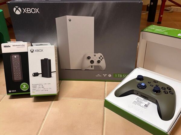 Xbox Series X 1 TB デジタル エディション (ホワイト)+カスタムコントローラー+充電式バッテリー