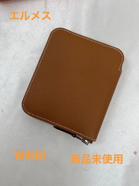 新品未使用エルメス アザップ シルクイン コンパクト ゴールド/ カシス ヴォーエプソン