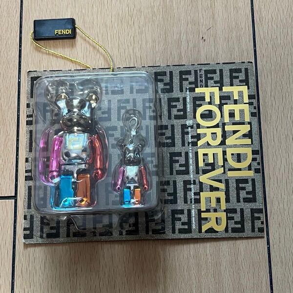 超激レア FENDI マルチカラー ベアブリック 100% 50% 2点セット