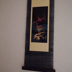 掛け軸 鳥と梅 金色