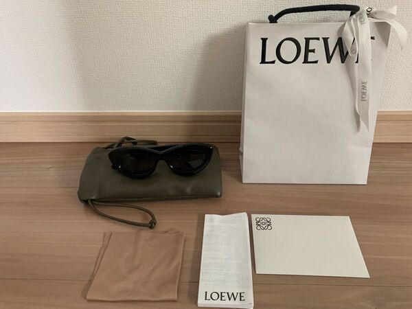 美品 ロエベ LOEWE サングラス LW400961