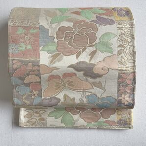 六通柄 袋帯 花柄 金糸 クリーム色系 ベージュ系 リメイク 手芸 テーブルランナー 薄手 しなやか