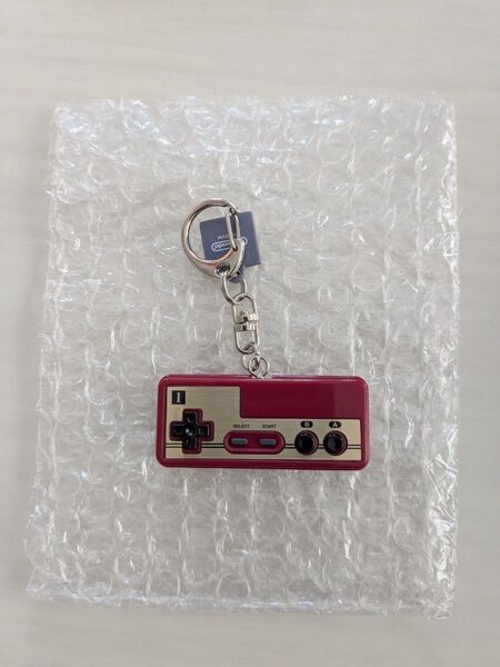 ファミコン コントローラー キーホルダー 新品未開封