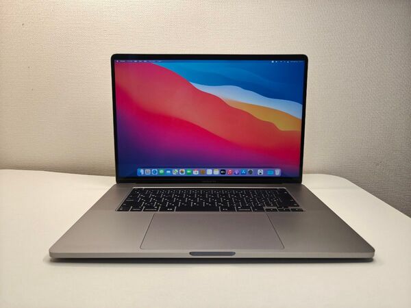 美品 MacBook Pro 2019 16インチ i9 64GB 1TB