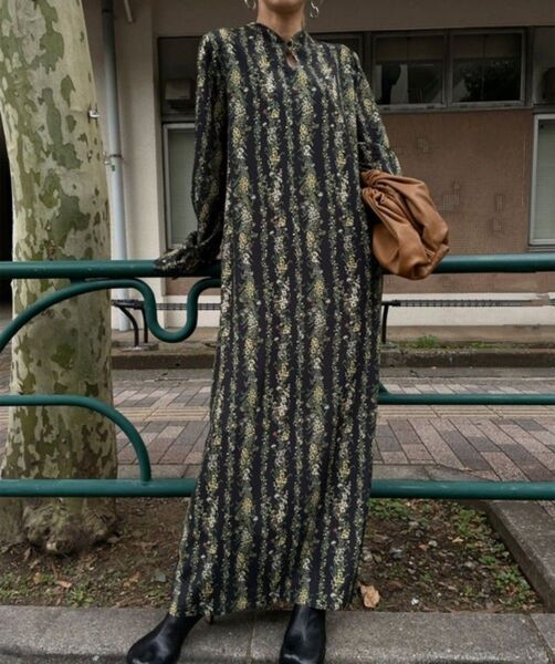 美品『Ameri』アメリ MILLIE TEARS NECK DRESS フラワー 花柄 ロング マキシ ワンピース 長袖 総柄