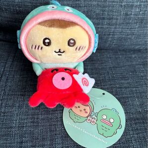 デスクトップから見守るひっかけぬいぐるみ ちいかわ くりまんじゅう ハンギョドン