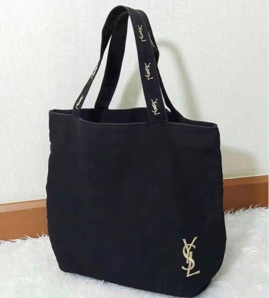 YSLイヴサンローラン ノベルティ ロゴ刺繍 トートバッグ 黒