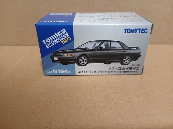 トミカリミテッドヴィンテージネオ LV-N194c ニッサン スカイライン GTS-t Type M