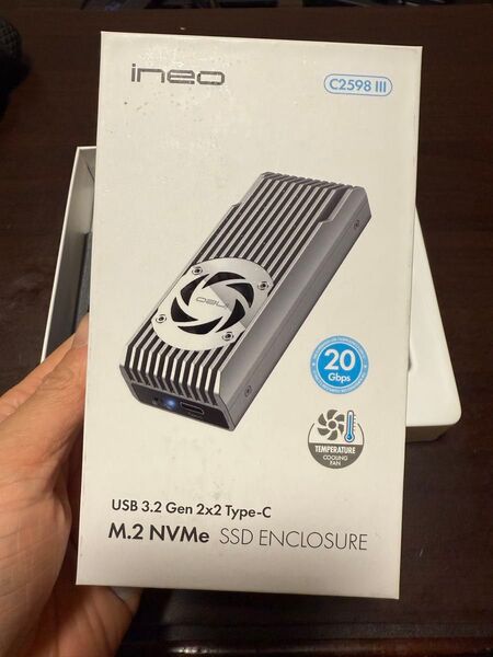 INEO C2598 III M.2 NVMe SSDエンクロージャー