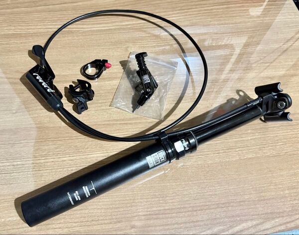 ROCKSHOX Reverb ドロッパーポスト Φ31.6mm 355mm
