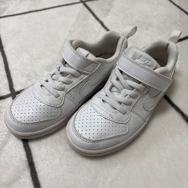 NIKE ナイキ キッズ スニーカー 白 ホワイト マジックテープ 18cm